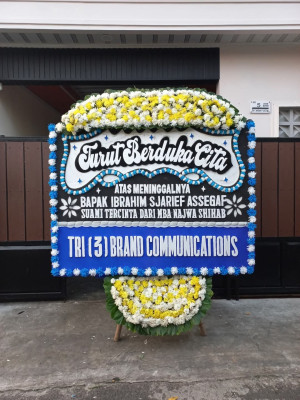 Papan Bunga Duka di Petung
